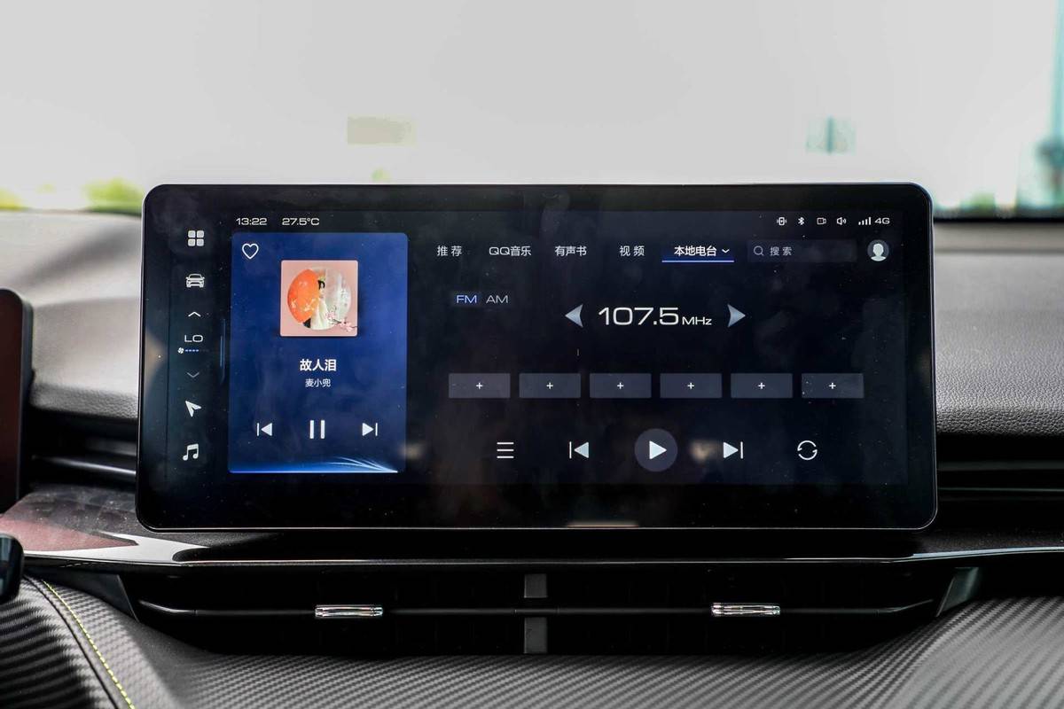 配雙尾翼與運(yùn)動(dòng)座椅，爆發(fā)530N·m的哈弗H6S 名副其實(shí)的轎跑SUV？
